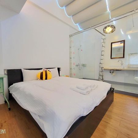 Bed and Breakfast Honey House Tainan Esterno foto