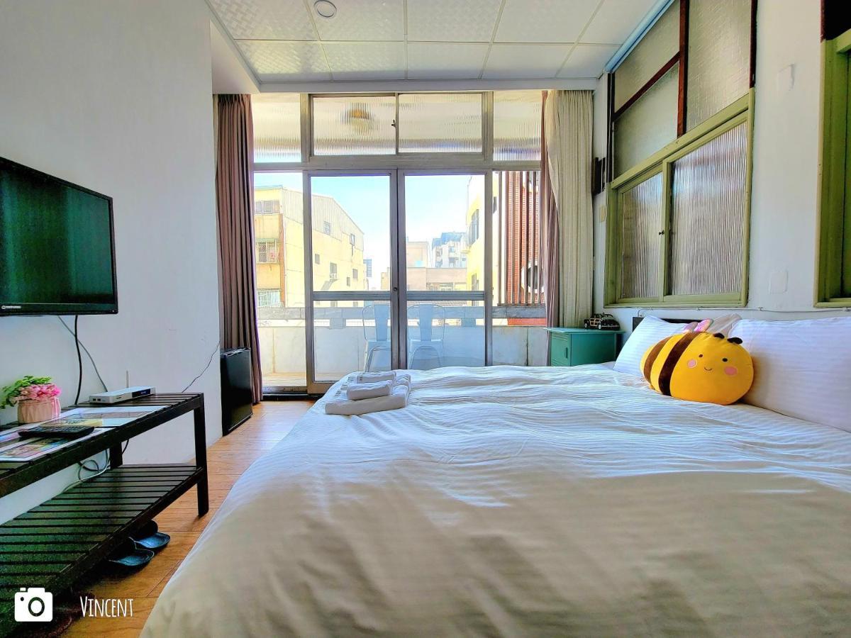 Bed and Breakfast Honey House Tainan Esterno foto
